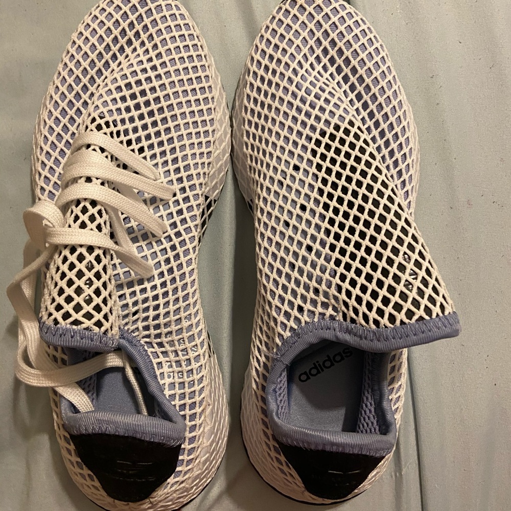 Women Adidas shoe size 8.5